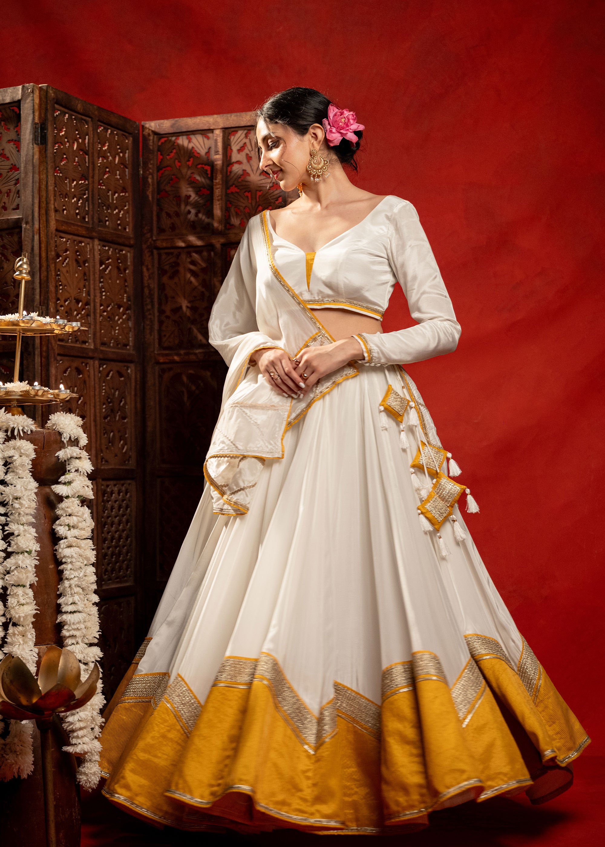 Pilo Border Chaniya Choli set