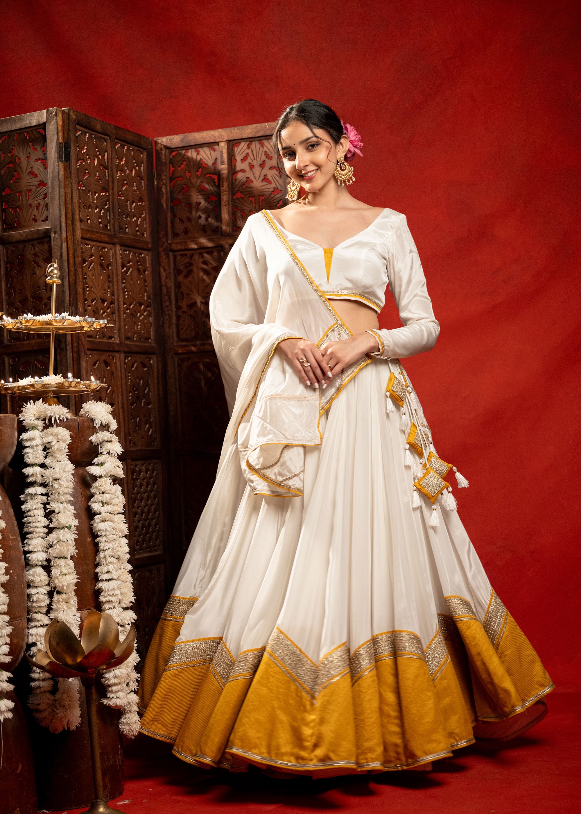 Pilo Border Chaniya Choli set