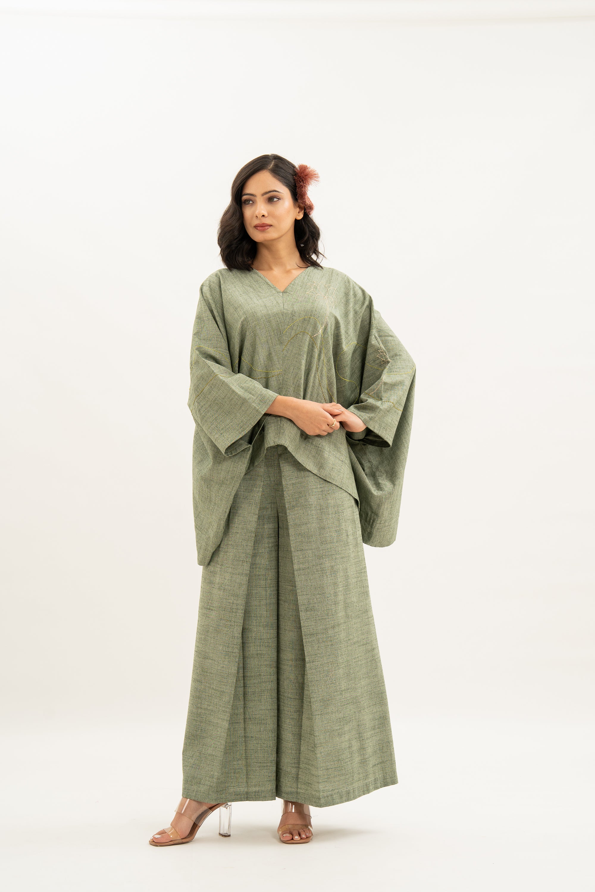 Kamal Talai V-Neck Kaftan Co-Ord Set